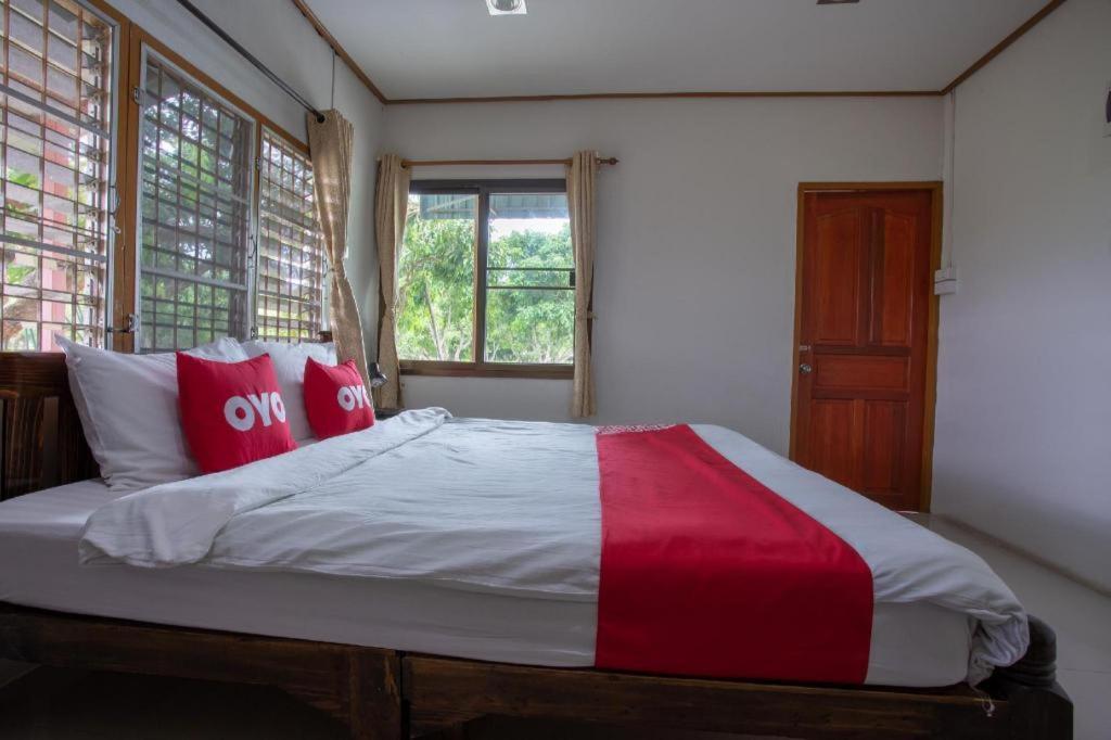 Oyo 909 Guiding Star Resort شيانغ ماي المظهر الخارجي الصورة