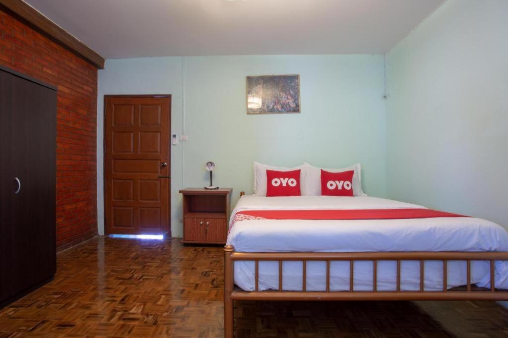 Oyo 909 Guiding Star Resort شيانغ ماي المظهر الخارجي الصورة